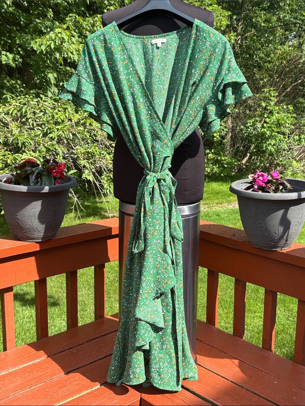 NWOT Max studio rap dress